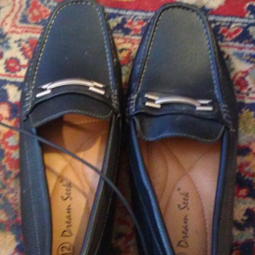 NWOT Men's Dream Seek Black Leather Loafer Size 12